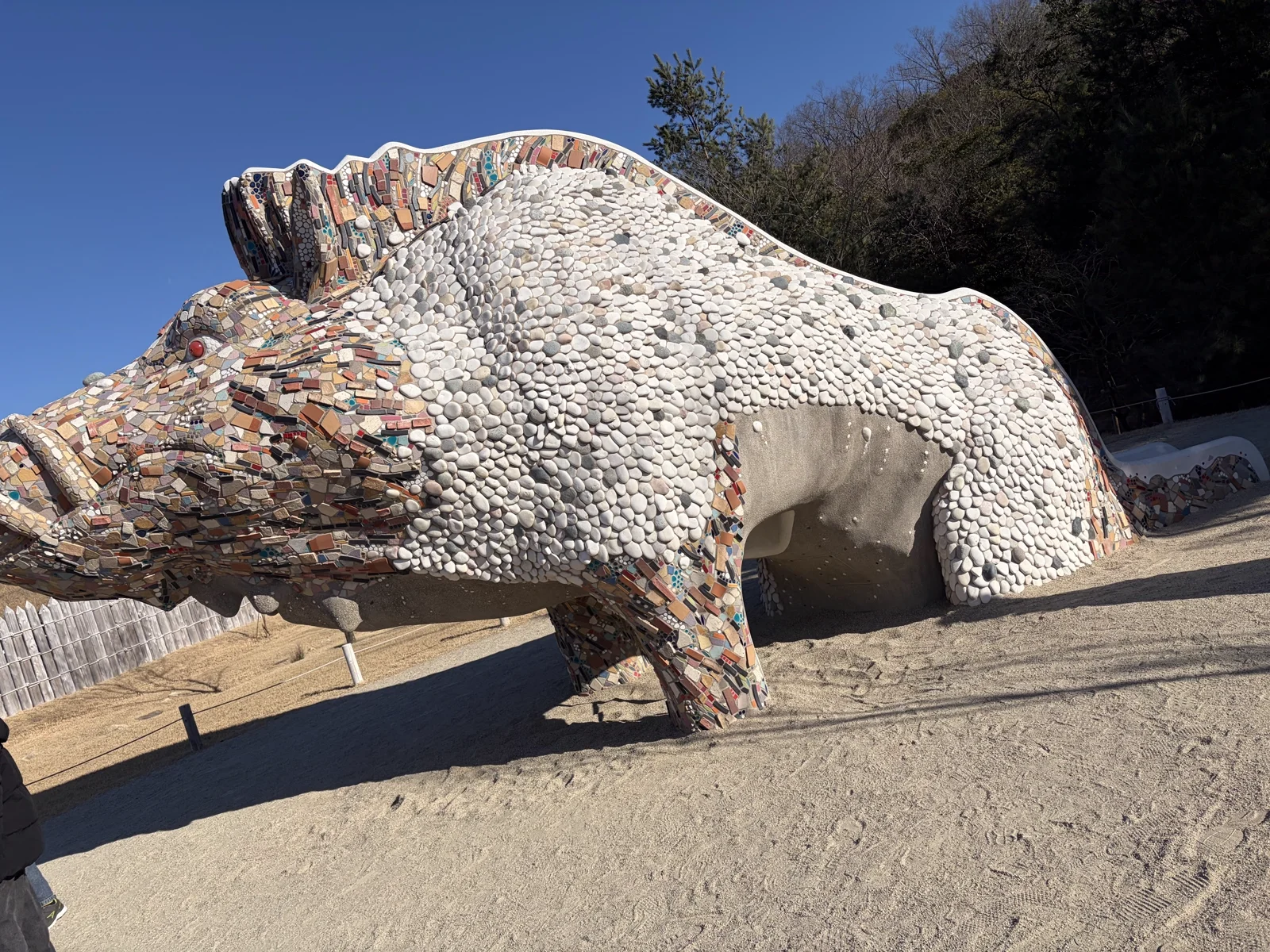 乙事主(おっことぬし)の滑り台