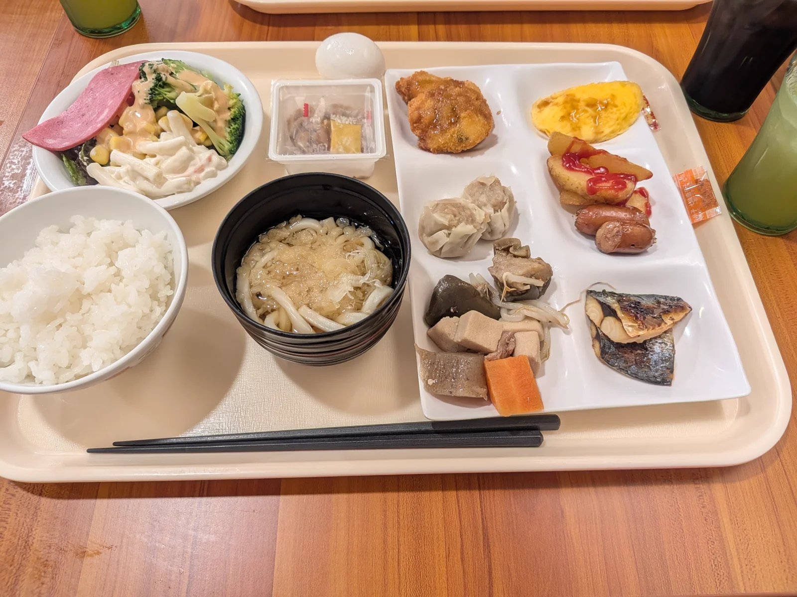朝食バイキング1